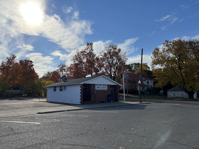 Gaines - Oct 23 2022 Photo (newer photo)